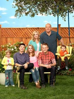 cast of good luck charlie