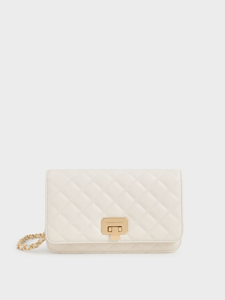 charles and keith clutch