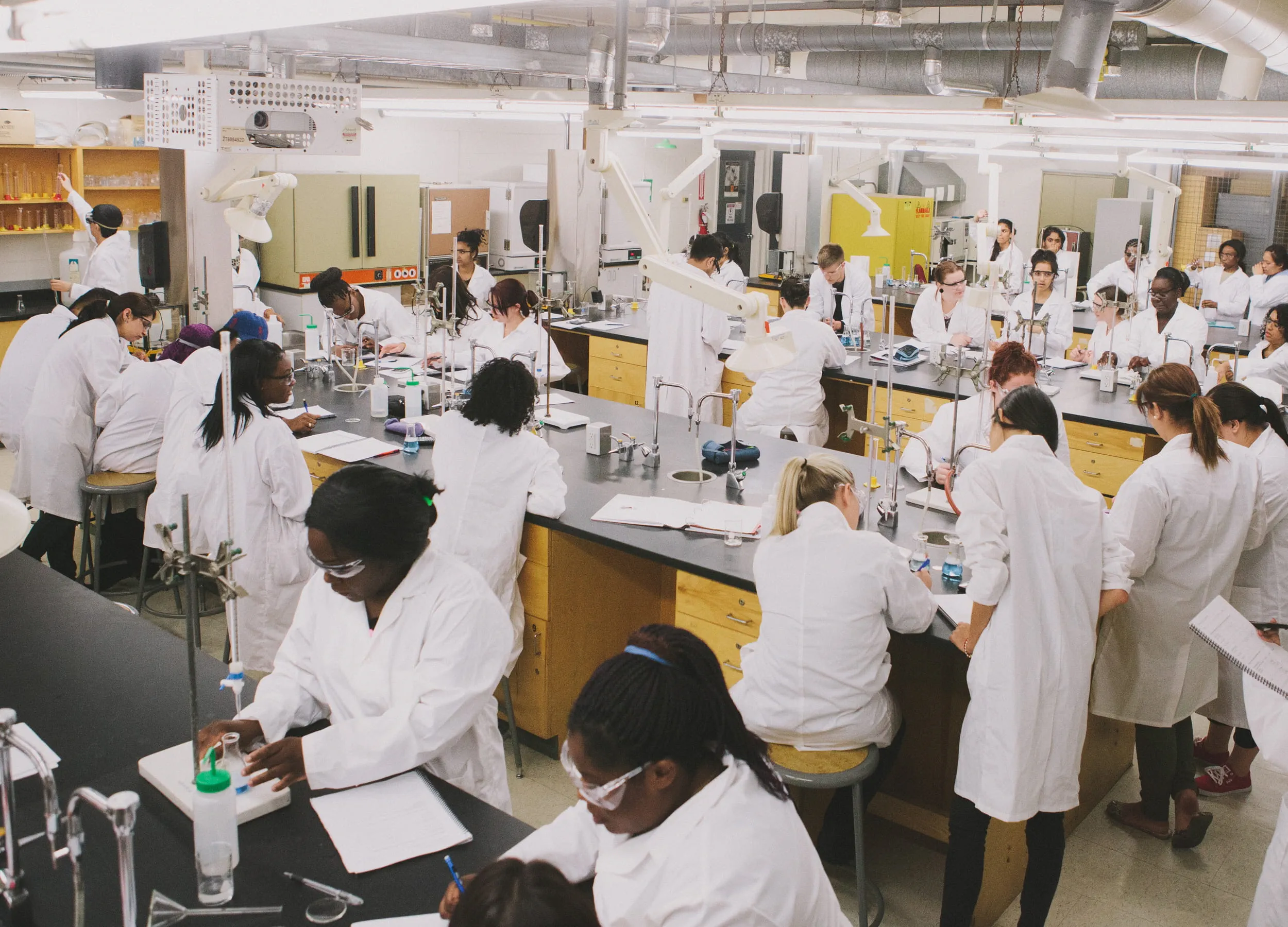 chemical lab technician salary in canada
