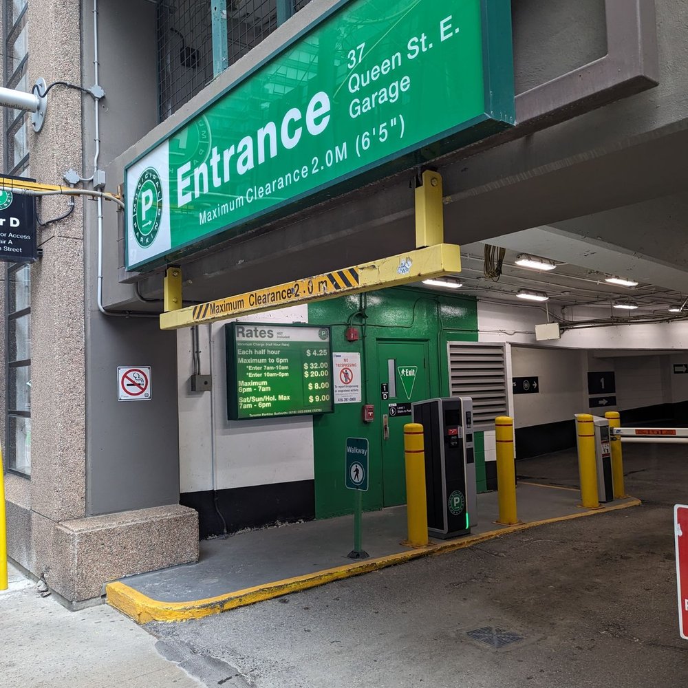 green p parking esplanade toronto