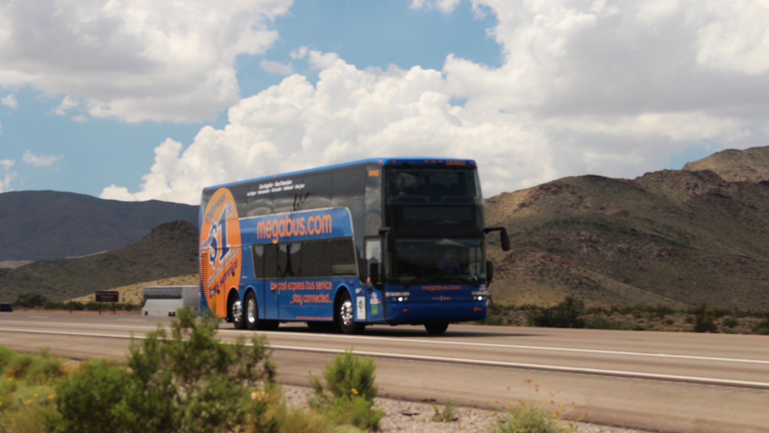 los angeles to las vegas bus