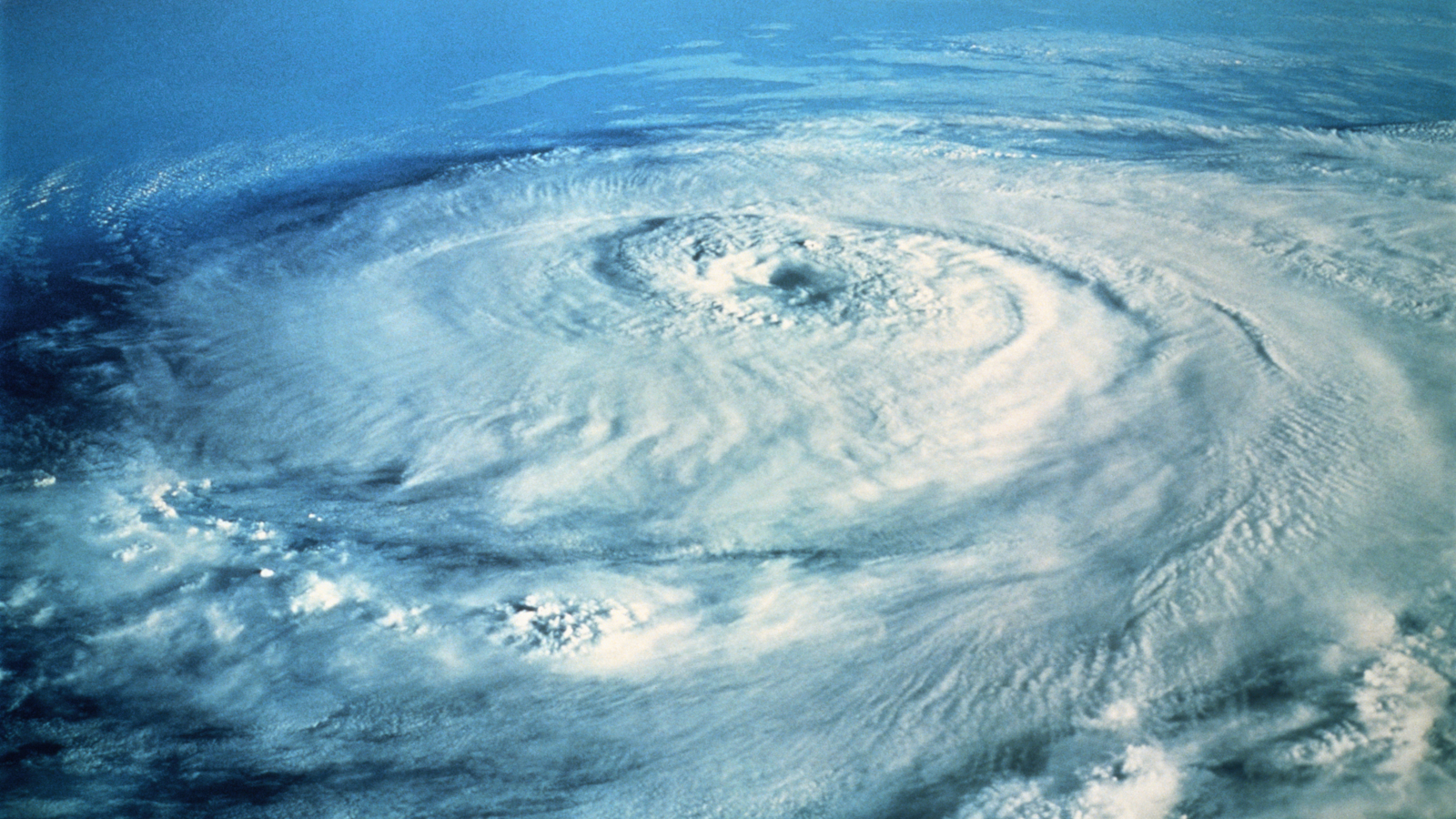 hurricane alert - category iii