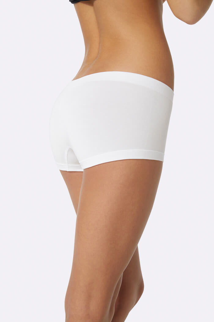 female boyleg underwear