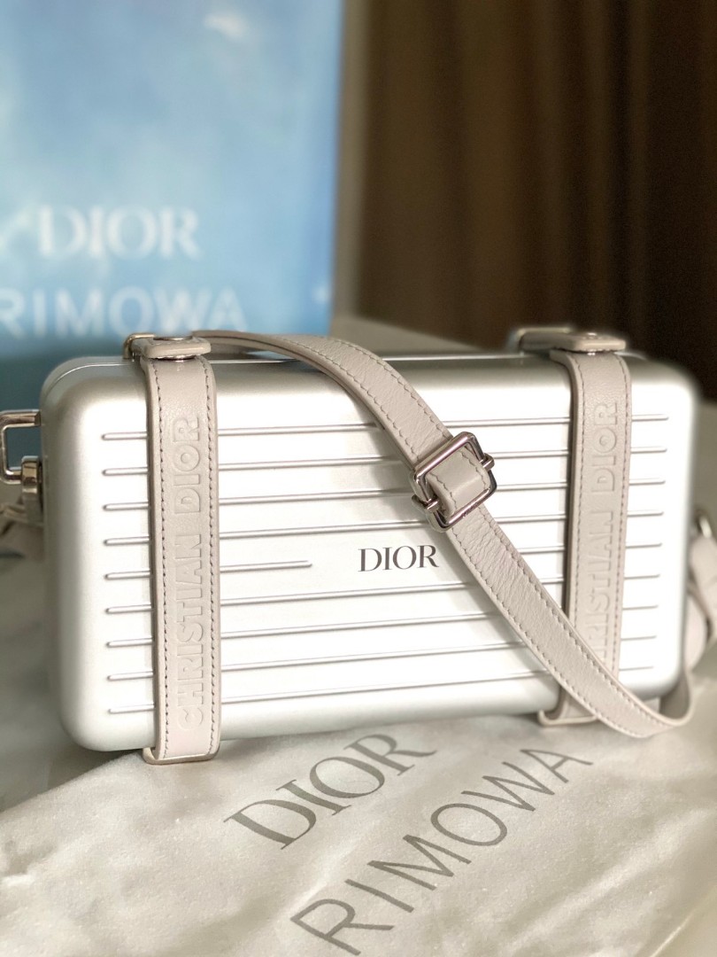 rimowa small bag