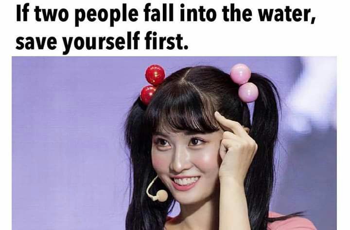 momo twice meme