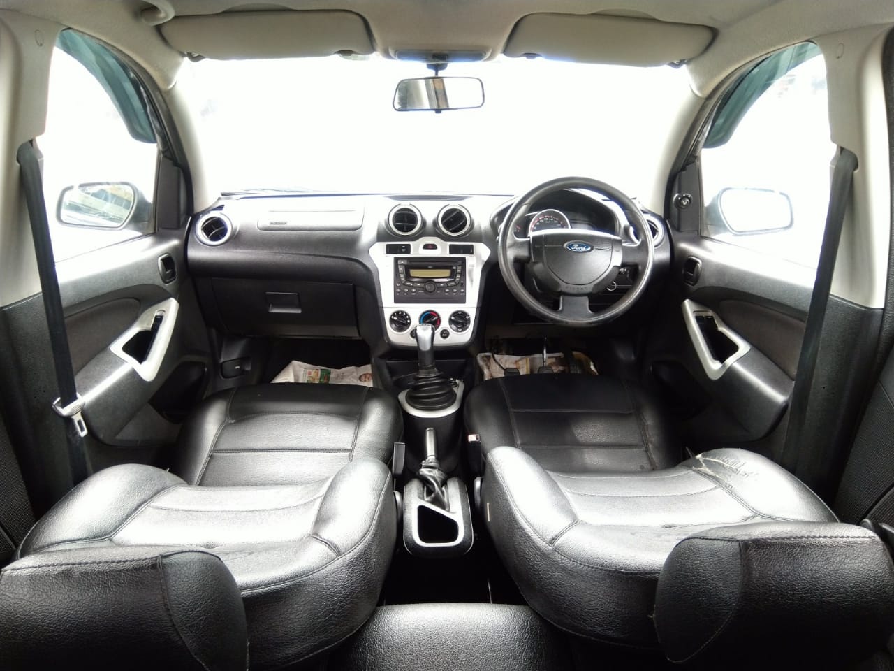 ford figo 2011 model interior