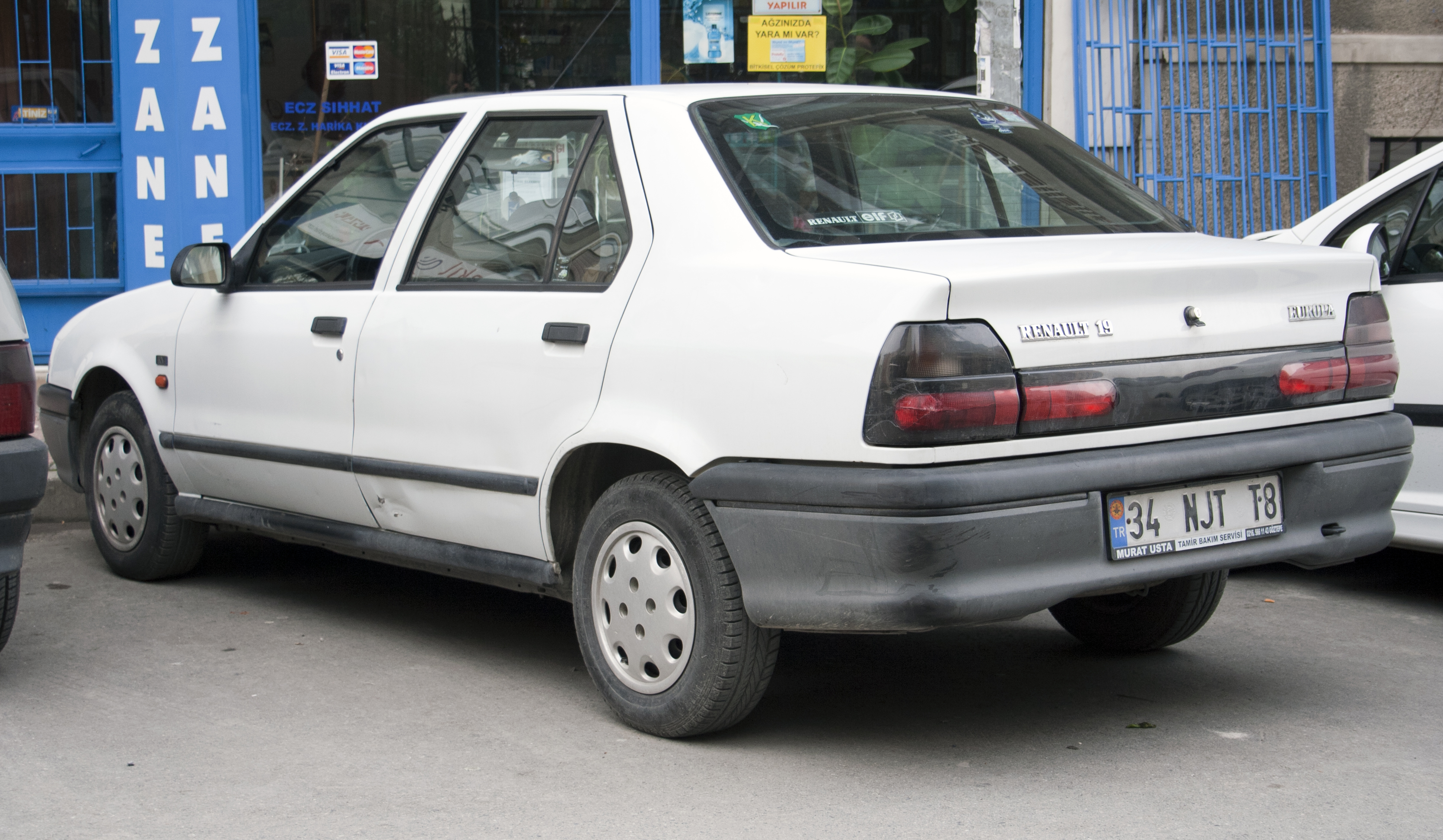 europa renault 19