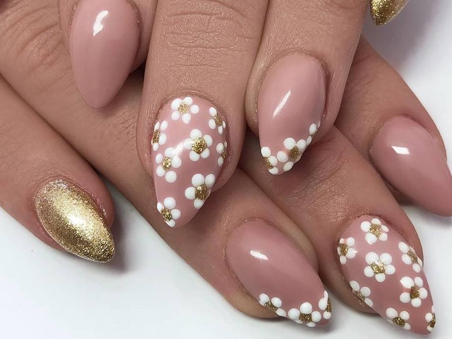 flower nail art