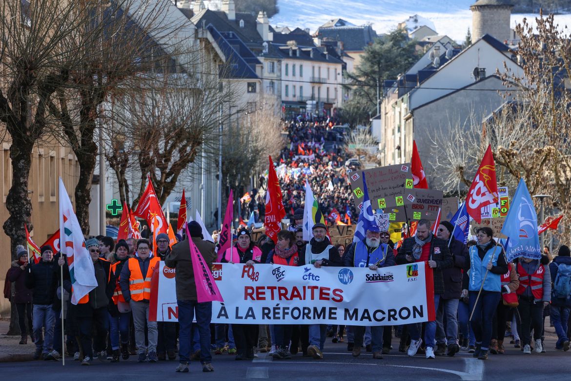france protests pension