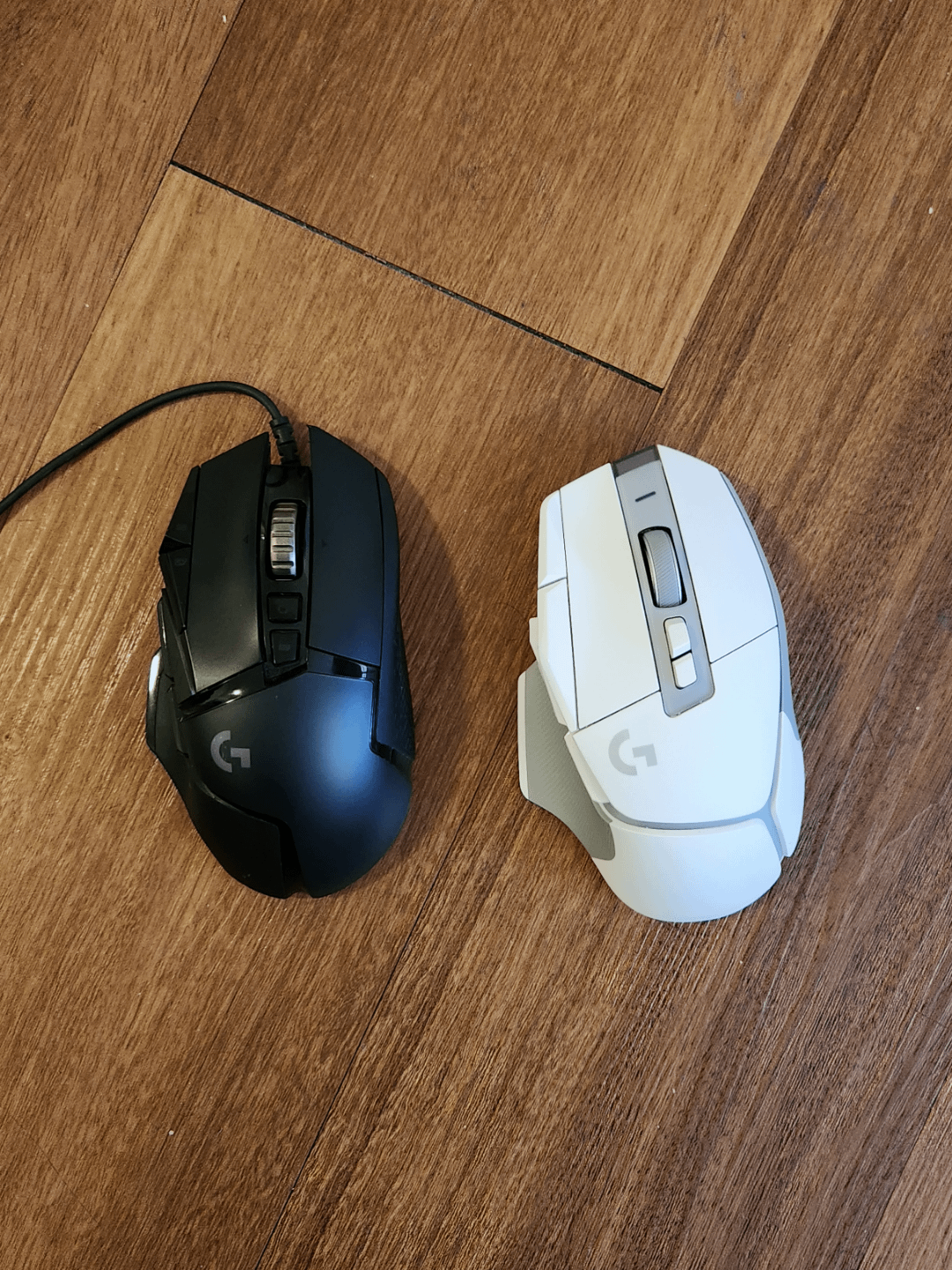 g502 vs g502 hero