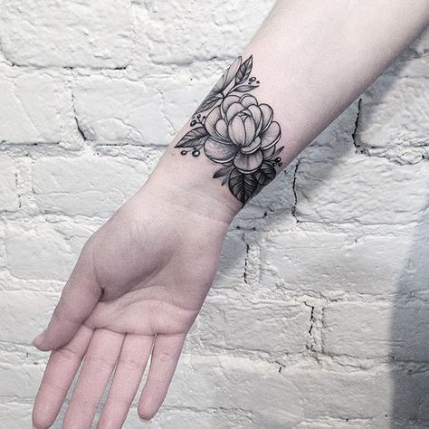 girly wrist tattoo cover up