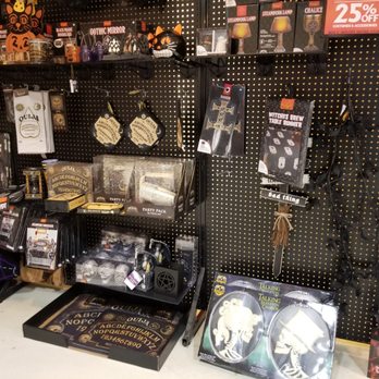 halloween store oakville