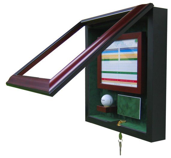 hole in one golf display case