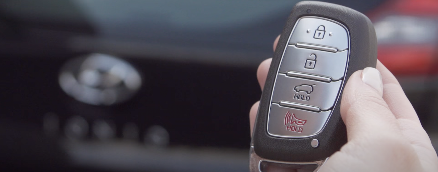 how to change battery in hyundai key fob