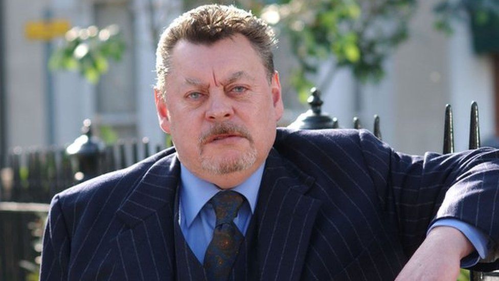 hywel bennett death cause