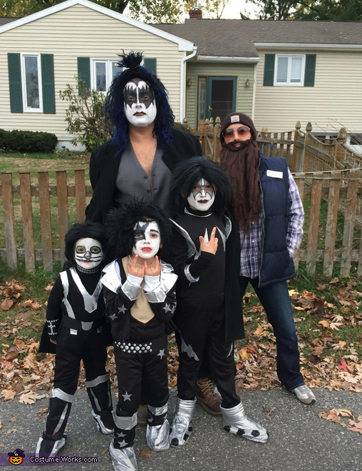 kiss halloween outfit