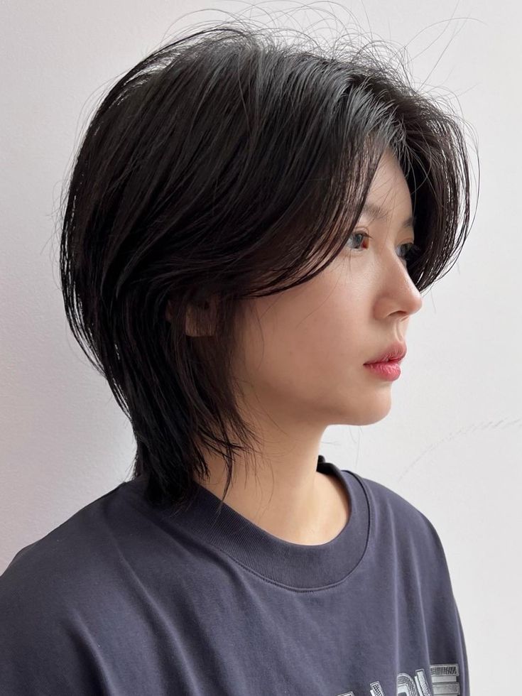 korean short hairstyle female