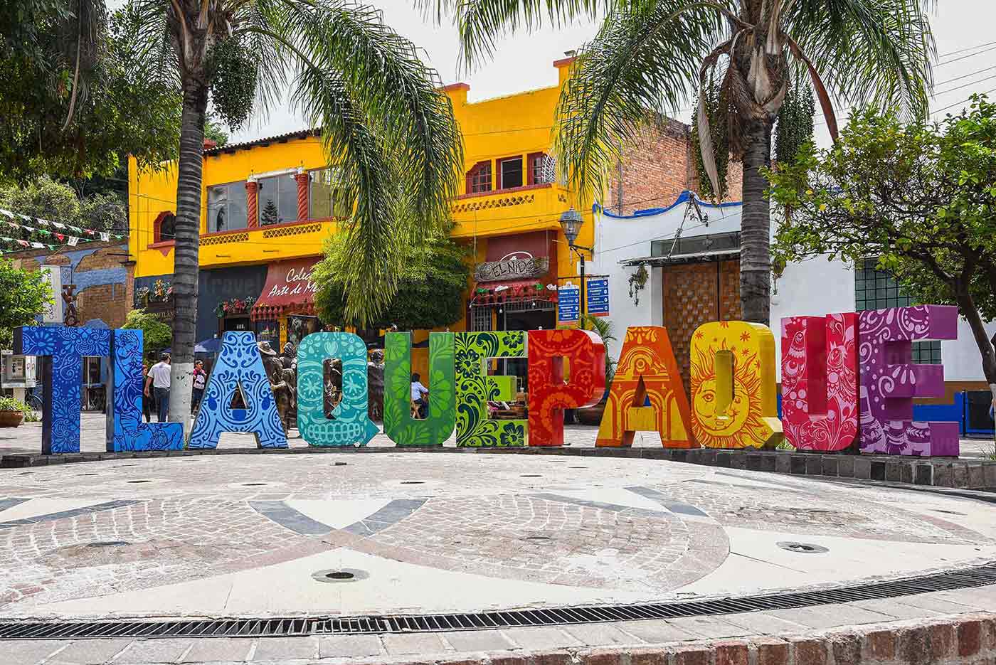 letras gigantes tlaquepaque