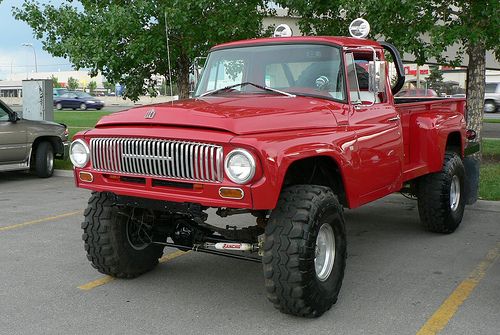 lifted international truck