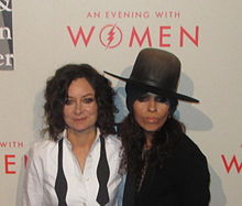 linda perry height