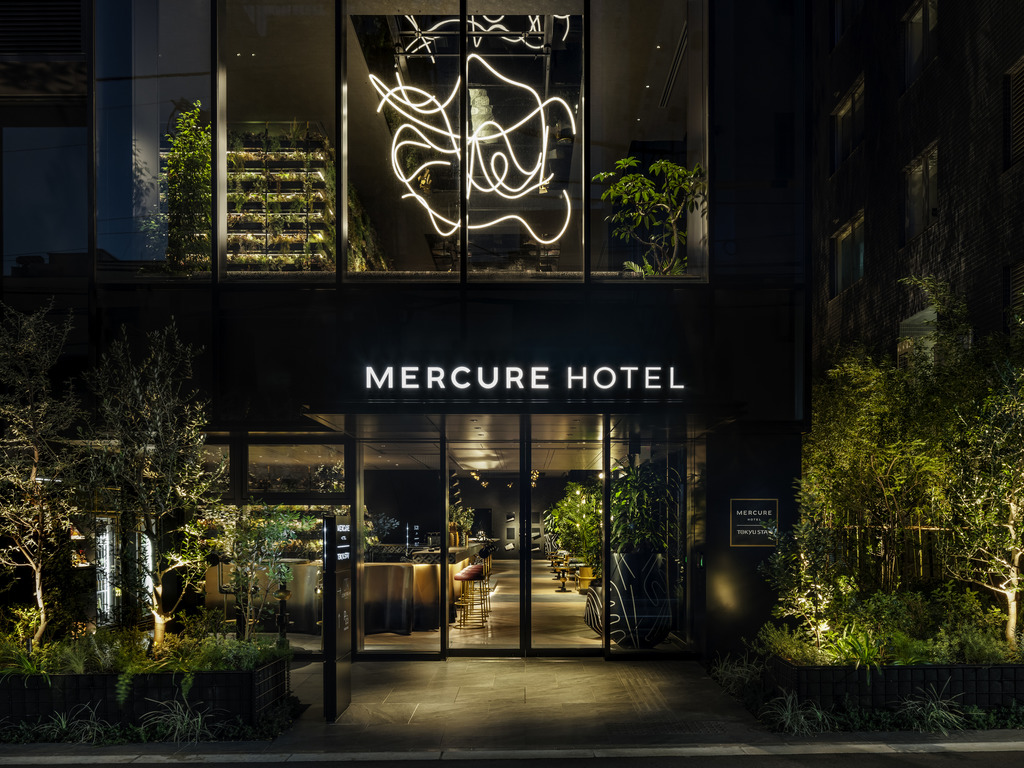 mercure near me