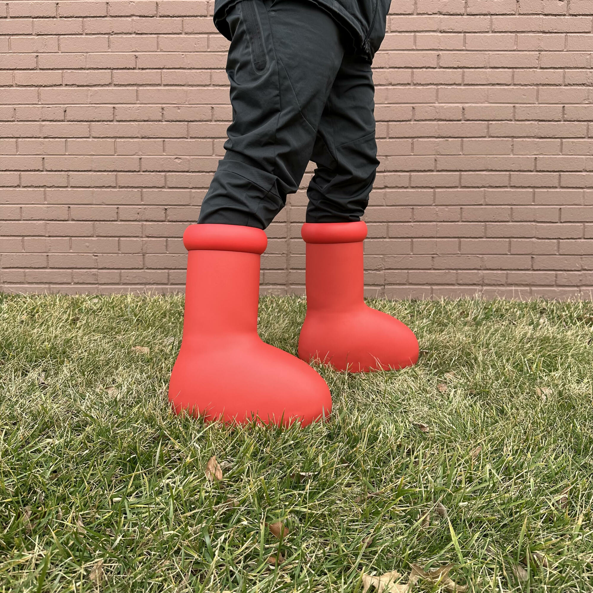 mischief big red boots