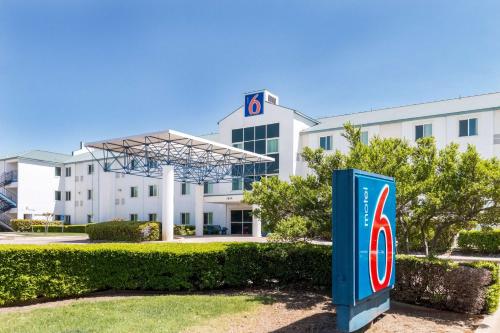 motel 6 heathrow irving tx