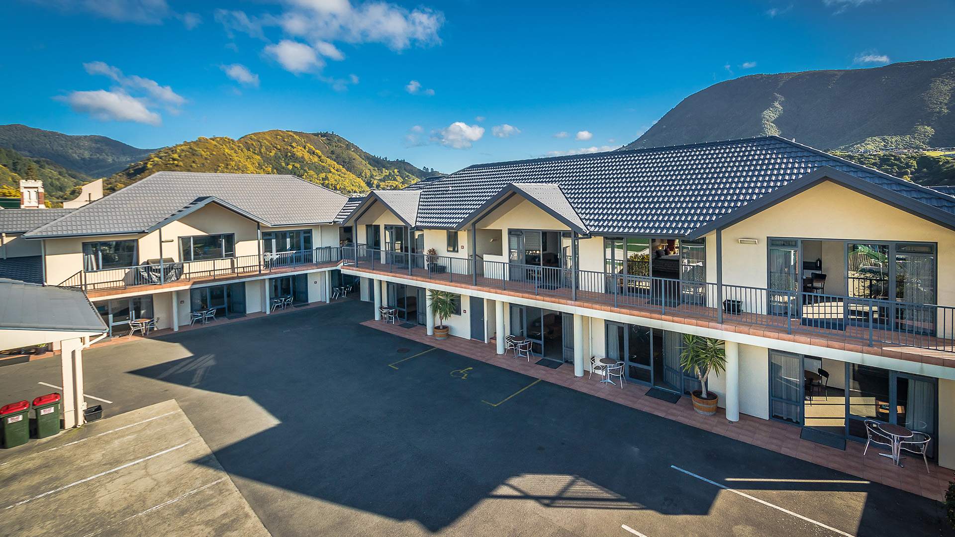 motel accommodation in picton nz