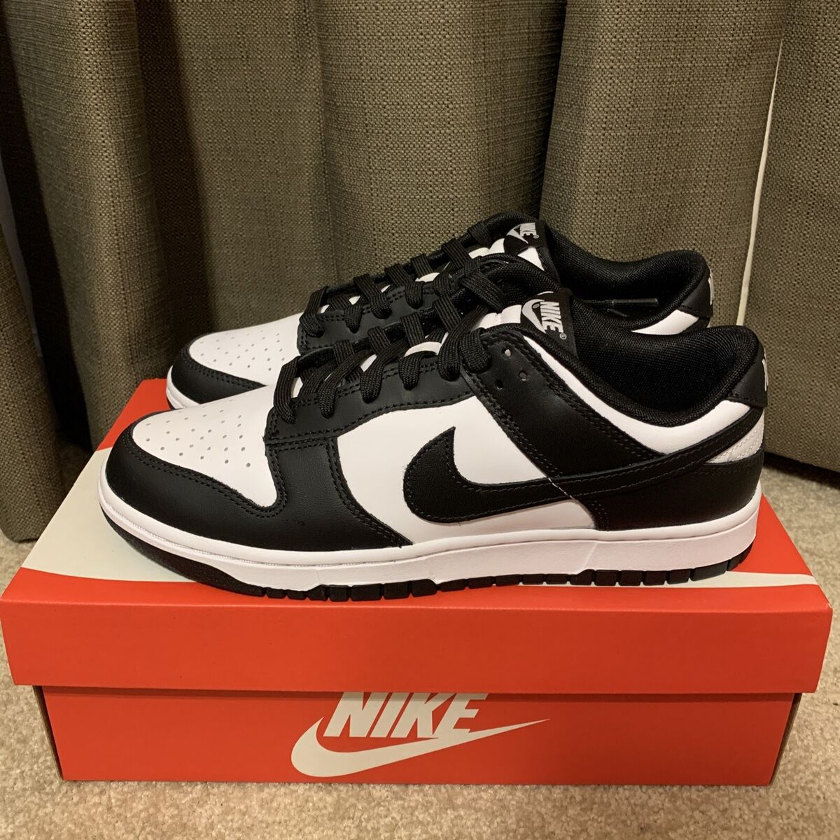 nike panda dunks size 9