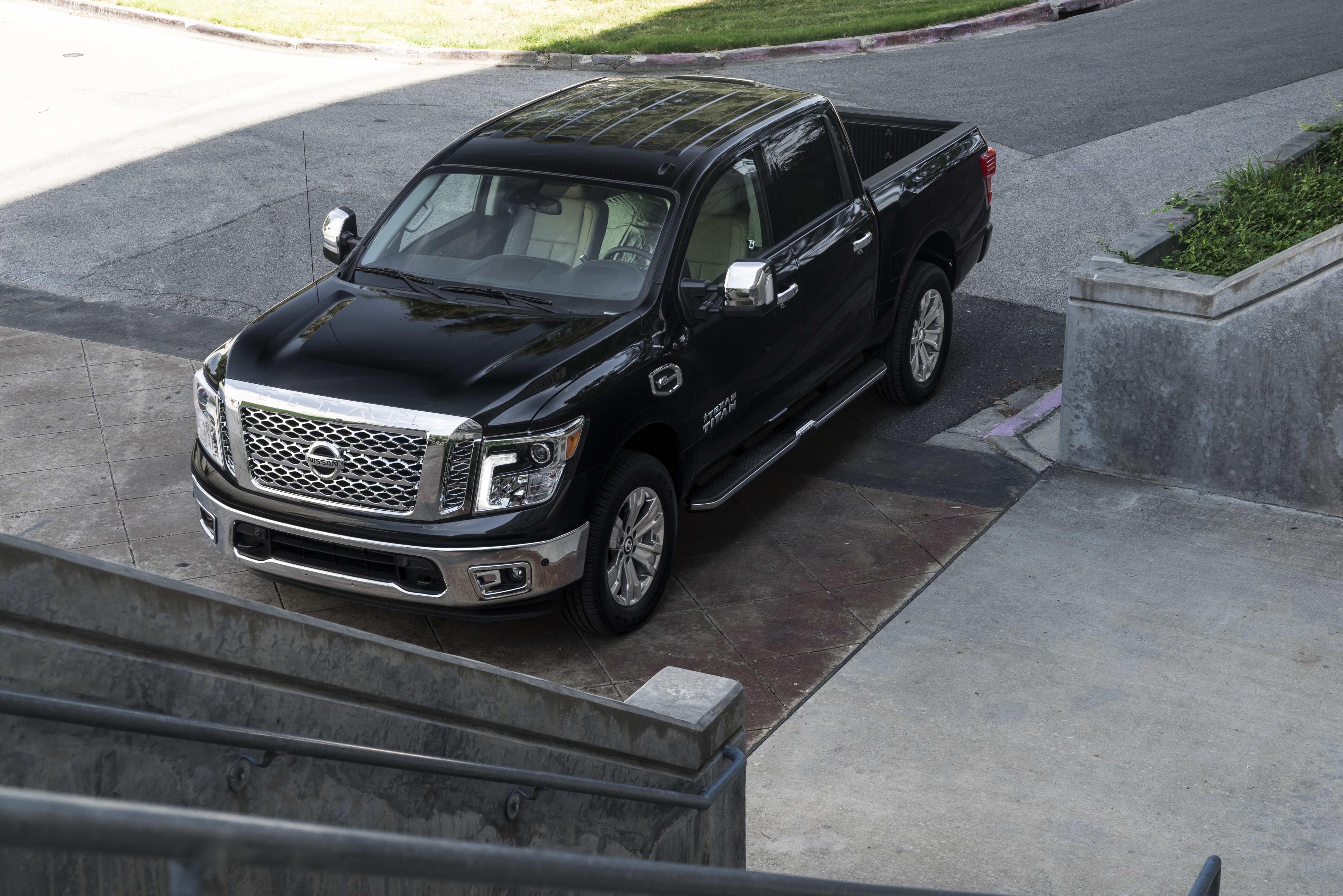 nissan titan texas edition