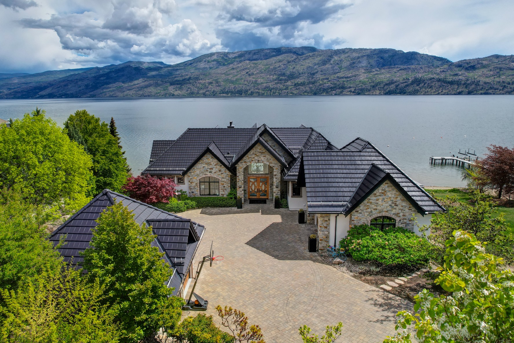 peachland bc real estate