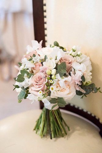 pink and white wedding bouquet