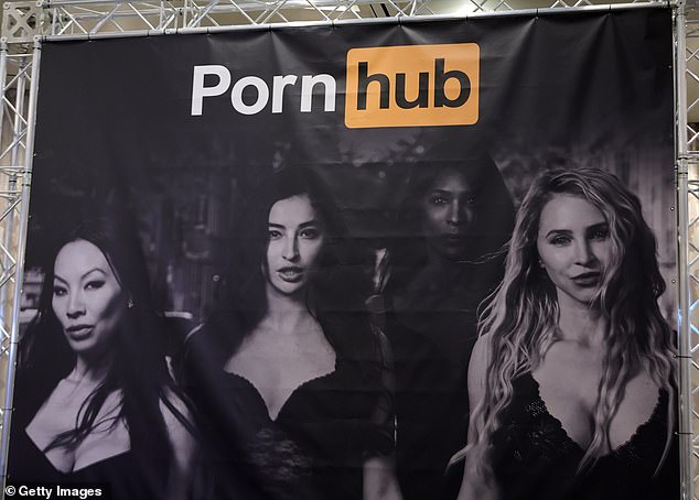 pornhub stripchat