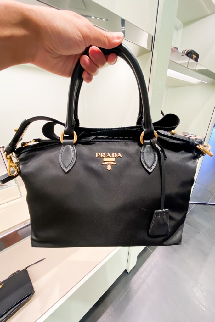 prada purses outlet