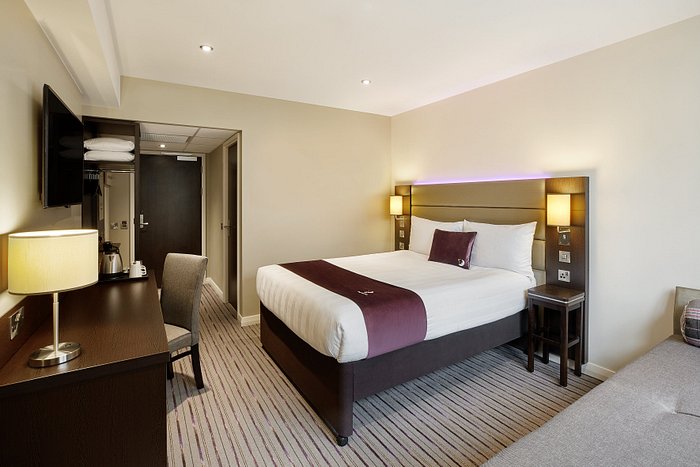 premier inn london kensington earls court hotel