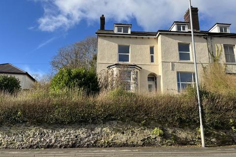 property for sale in llangefni