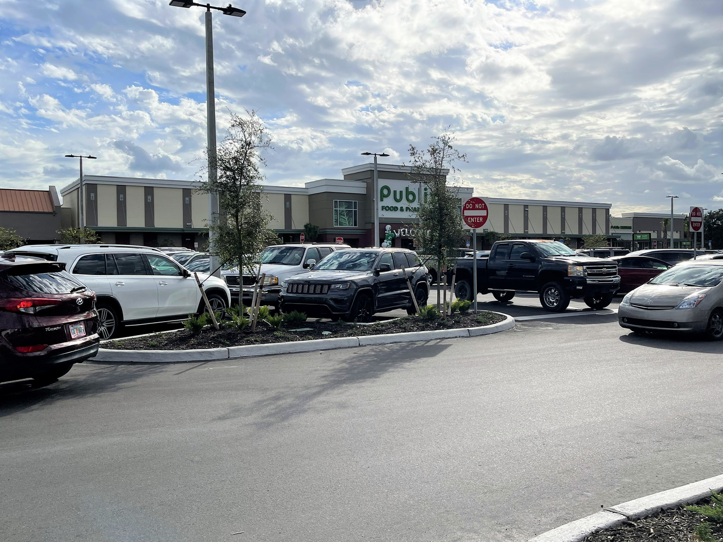 publix super market at riverdale shopping center