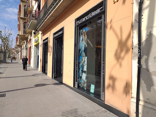 pull and bear vilanova i la geltru