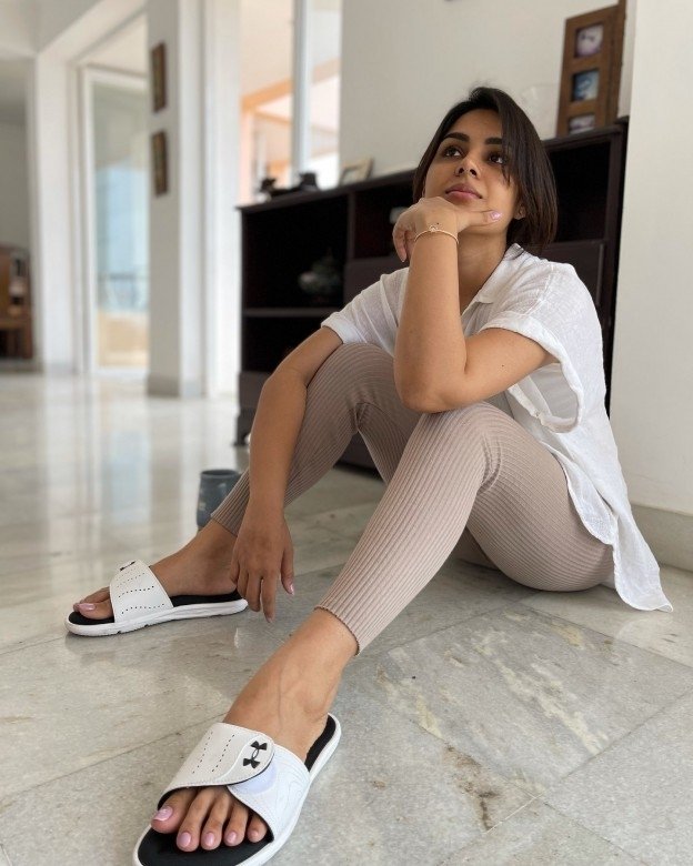 samyuktha menon feet