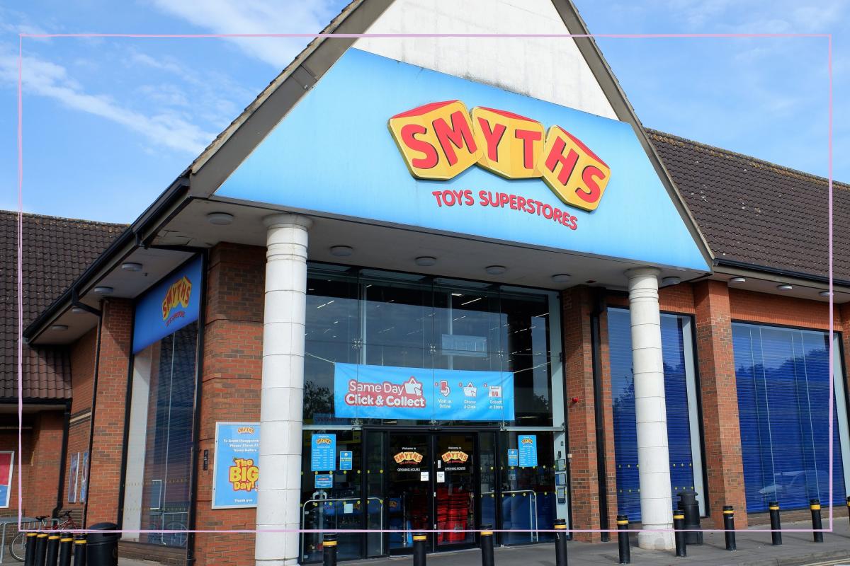 smyths toys fake shop