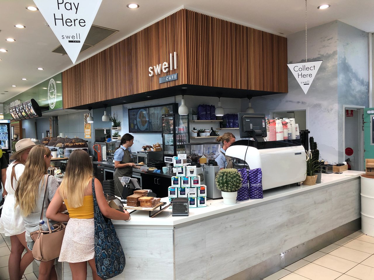 swell cafe sunshine coast airport