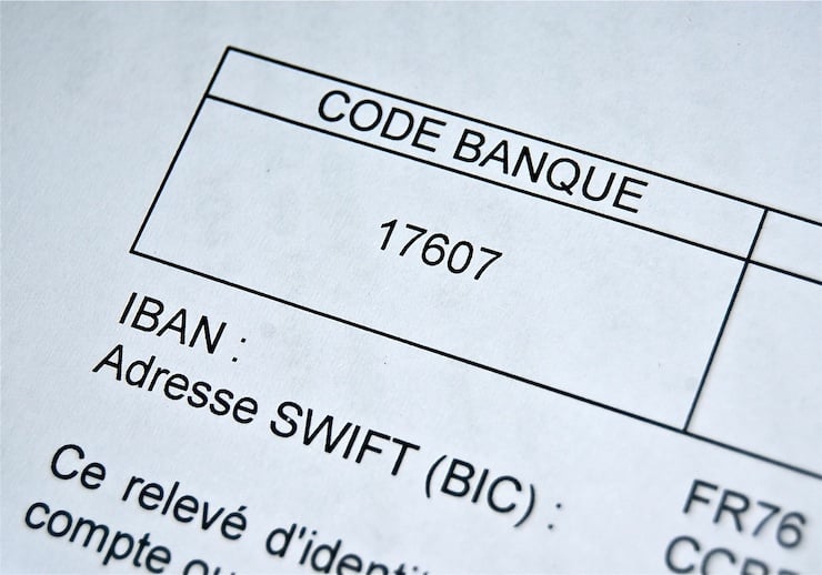 swift code la banque postale