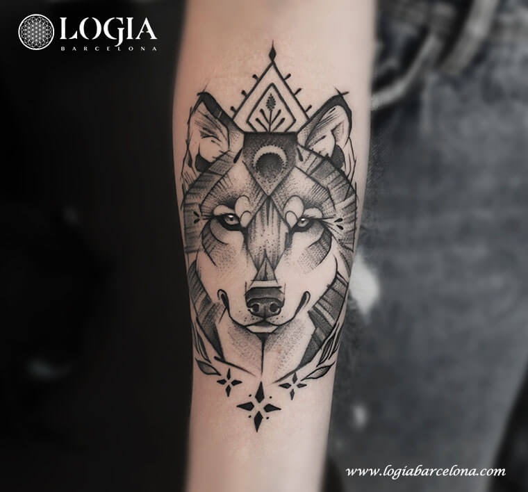 tatuaje lobo