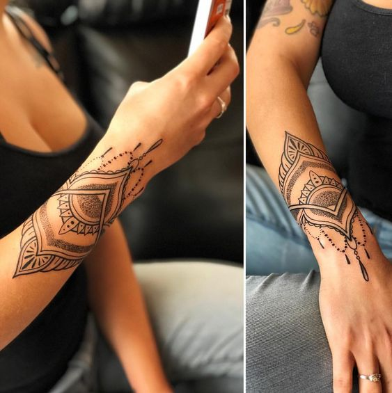 tatuaje mandala brazo chica