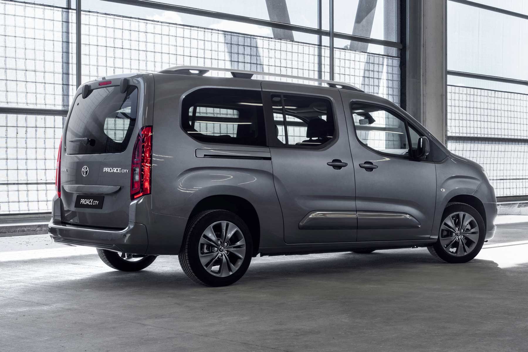 toyota proace city fiyat 2021