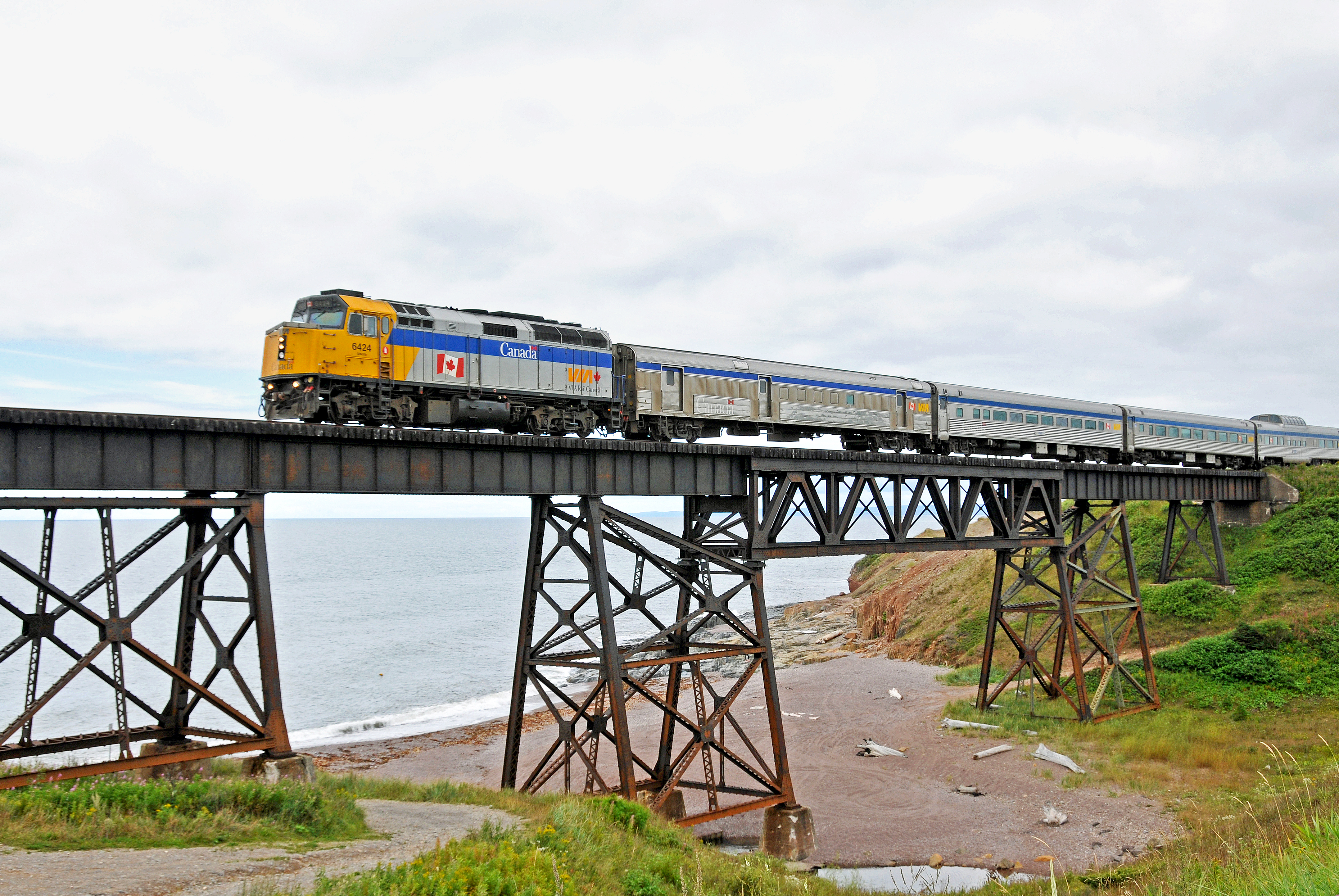 train montreal gaspé