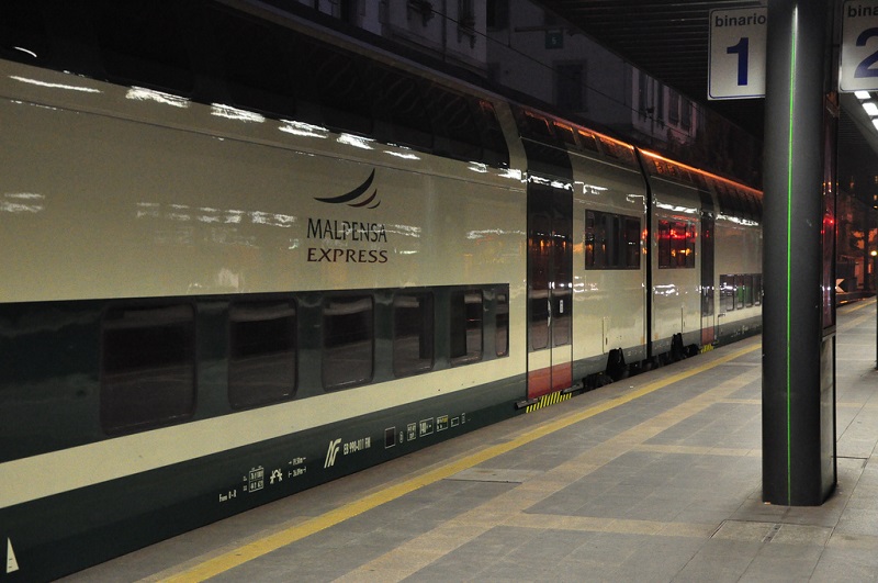 train station milan malpensa