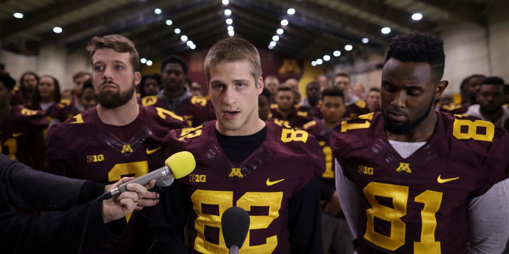 u of mn gopher football