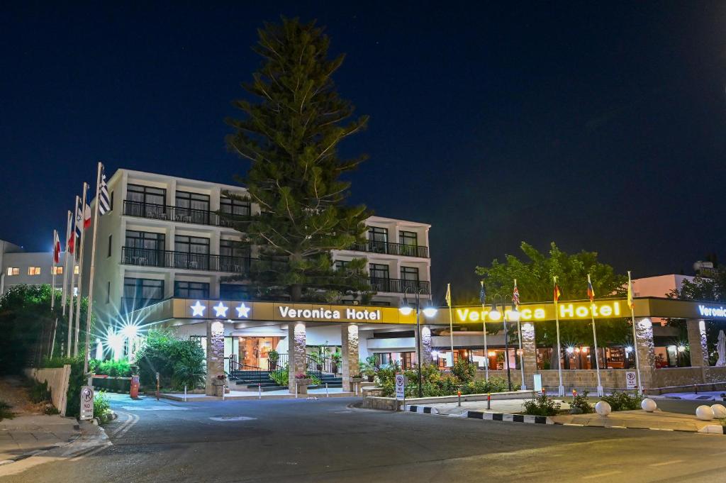 veronica hotel paphos