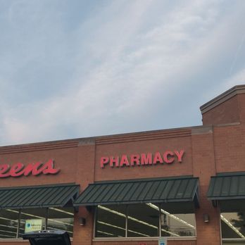 walgreens hours nashville tn